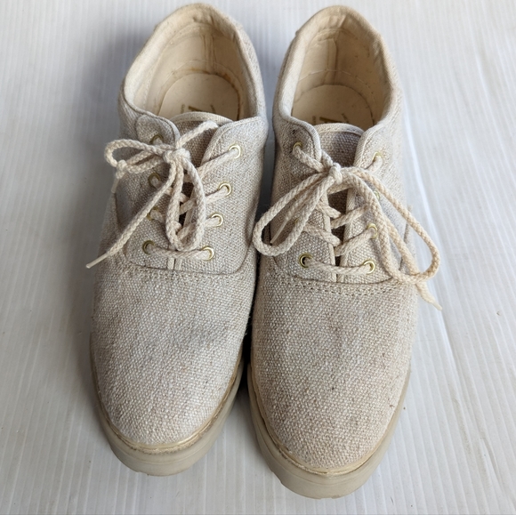 AMERICAN EAGLE cream canvas platform loafers brogues creepers - Picture 7 of 11